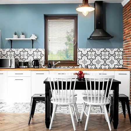 شقة Pod Kominkiem *